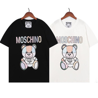 Moschino เสื้อยืดแขนสั้น ผ้าฝ้าย พิมพ์ลาย แฟชั่นสําหรับผู้ชายและผู้หญิง