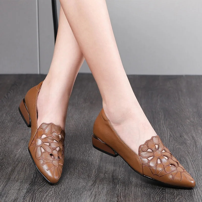Plus Size42 แฟชั่นผู้หญิง Pointed Toe หนังนุ่ม Hollow เย็บปักถักร้อยรองเท้าเดียวรองเท้าทํางานรองเท้าไม่มีส้น