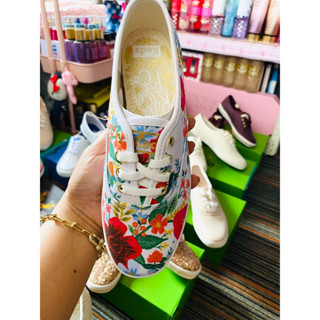 Promo original 2023 Keds (ฟรีถุงเท้าสองคู่) รองเท้าผ้าใบลําลอง สีขาว แฟชั่นสําหรับสตรี