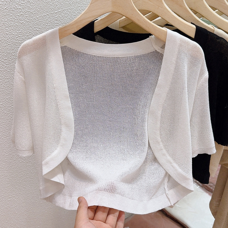 สั้นแขนสั้นถักเสื้อสเวตเตอร์ถักผู้หญิงบางสไตล์สีทึบผ้าคลุมไหล่ขนาดเล็กด้านนอกจับคู่สลิงกระโปรงสั้นด้านบนฤดูร้อน