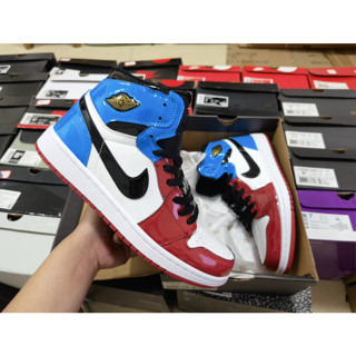 ขายดี รองเท้าผ้าใบ รองเท้าบาสเก็ตบอล UNC Chicago air Jordan 1 หนังจดสิทธิบัตร สีแดง และสีน้ําเงิน aj1