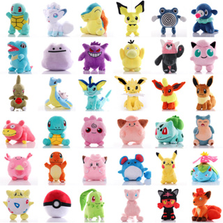 ตุ๊กตานุ่ม รูปการ์ตูนอนิเมะ Pokemon Pikachu Ditto Gengar Eevee Poke Ball Snorlax Dragonite Torchic Meowth Mudkip Litten ขนาด 14-28 ซม. 50 สไตล์ ของขวัญคริสต์มาส สําหรับเด็ก