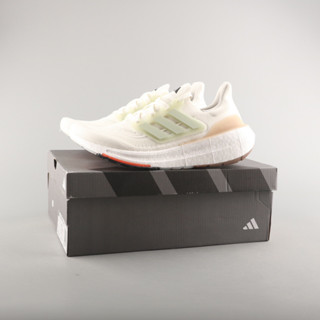 Ultraboost 23 น้ําหนักเบา HQ6338