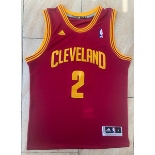 เสื้อกีฬาบาสเก็ตบอล ปักลาย Cleveland Cavaliers 2 Kyrie Irving สีแดง สําหรับผู้ชาย 2015