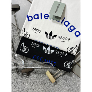 Bal*nc*ag*a ใหม่ เสื้อยืดแฟชั่น เรียบง่าย สําหรับผู้ชาย และผู้หญิง