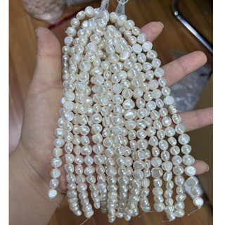 สายไข่มุกน้ําจืดธรรมชาติ ยาว 17 ซม. 8-9 มม. สีขาว