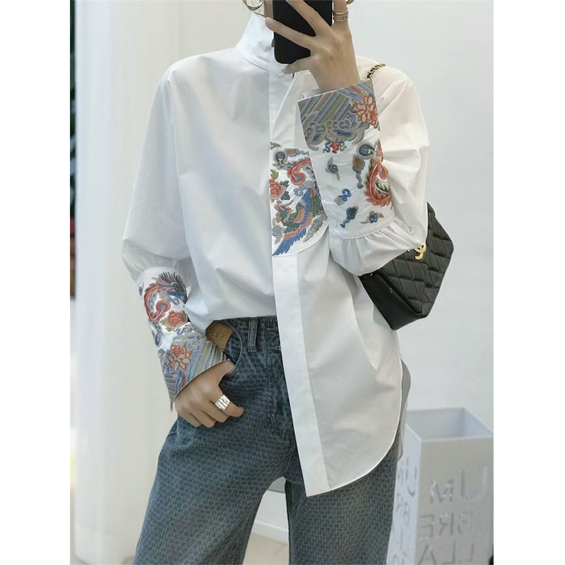 [ยิงจริง]ใหม่จีนออกแบบเฉพาะผู้หญิงวิจิตรเย็บปักถักร้อยเสื้อเชิ้ตแขนยาวลําลอง