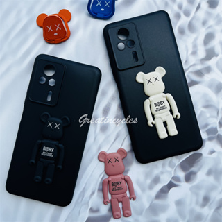 Xiaomi Redmi K60E 6.67 นิ้ว เคสโทรศัพท์ นิ่ม TPU ซิลิโคน สีดํา เคสป้องกัน พร้อมที่ยึดโทรศัพท์มือถือ หมีโหดร้าย