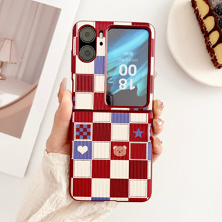 เคสโทรศัพท์มือถือ PC แบบแข็ง ฝาพับ ลายหมากรุก หมี สีแดง สําหรับ Oppo Find N2 Flip