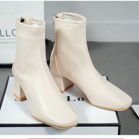 JINxCHOY SHOES【 6 ซม. ส้นสูง 】รองเท้าบูท หนัง PU หัวเหลี่ยม มีซิปด้านหลัง ข้อสั้น แบบเข้ารูป แฟชั่นสําหรับผู้หญิง
