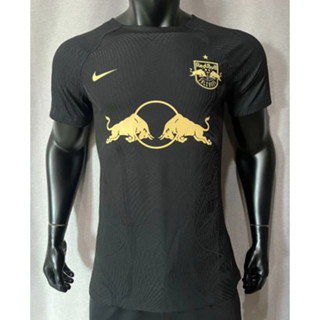 เสื้อกีฬาแขนสั้น ลายทีมฟุตบอล Player Version 23-24 RB Leipzig สีดํา สําหรับผู้ชาย