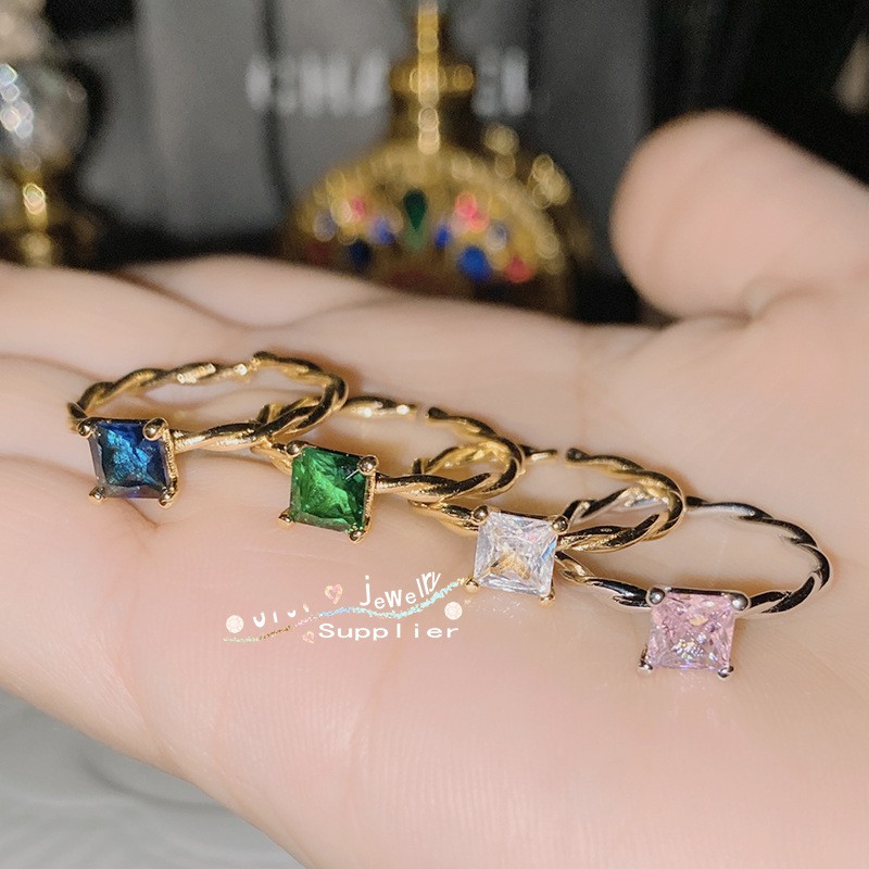 French Romanticism 5A แหวนเพทายบางแหวน 18K Gold Vine Love เปิดแหวน