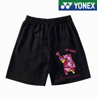 Yonex ใหม่ เสื้อกีฬาแขนสั้น กางเกงขาสั้นลําลอง แห้งเร็ว ลายทีมแบดมินตัน YY เหมาะกับฤดูร้อน สําหรับผู้ชาย และผู้หญิง 2023