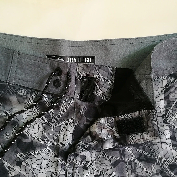 Quiksilver กางเกงขาสั้นผู้ชาย 4 ทาง ยืดหยุ่น กันน้ำ แห้งเร็ว thumbnail 4