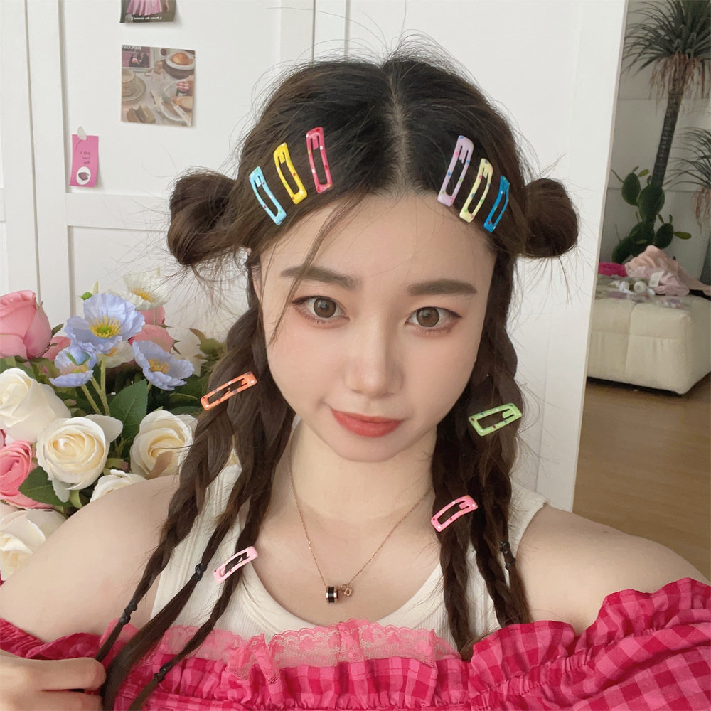 10 ชิ้น / เซต ใหม่ล่าสุด น่ารัก สีลูกกวาด กลวง หัวใจ ดาว กิ๊บติดผม ชุดหวาน ที่มีสีสัน กิ๊บติดผม เครื่องประดับผม สําหรับผู้หญิง