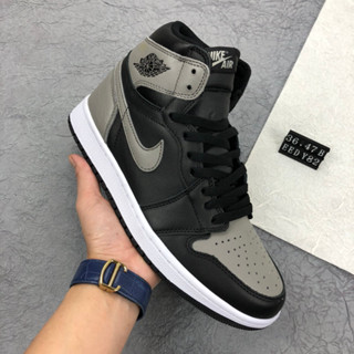 รองเท้าบาสเก็ตบอล Air Joorddan 1 Retro High OG Shadow  555088-013