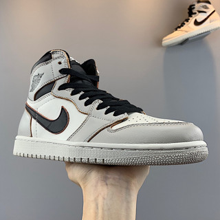 รองเท้าบาสเก็ตบอล SB x Air Joorddan 1 Retro High "Light Bone" สีขาว กันรอยขีดข่วน CD6578-006