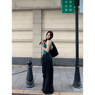 Yu Shuxins same dark green banded vest with breast pad black drawstring wide leg Cargo pants