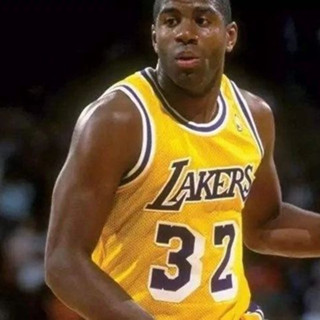 เสื้อกีฬาแขนสั้น ลายทีม Magic Johnson สไตล์วินเทจ