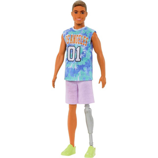 Barbie Ken Fashionistas Doll #212 with Jersey and Prosthetic Leg HJT11 ตุ๊กตาบาร์บี้เคน ตุ๊กตาแฟชั่นนิสต้า #212 เสื้อกีฬาแขนสั้น ลายทีม Jersey and Prosthetic Leg HJT11