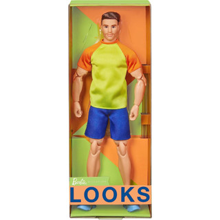 Barbie Looks Ken Doll with Brown Hair Dressed in Orange and Yellow Tee with Blue Shorts, Posable Made to Move Body HJW85 ตุ๊กตาบาร์บี้ ผมสีน้ําตาล สีส้ม และสีเหลือง พร้อมกางเกงขาสั้น สีฟ้า HJW85