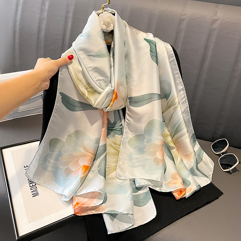 คริสตลา เจสโต ผู้หญิงแฟชั่นการออกแบบที่หรูหราดอกไม้พิมพ์เลียนแบบผ้าไหมยาวผ้าคลุมไหล่ผ้าพันคอ