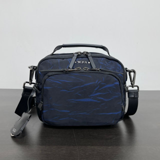 ใหม่ TAS TUMI ของแท้ 100% Tuming 196308 Voyageur series กระเป๋าสะพายข้างแฟชั่น กันน้ํา น้ําหนักเบา เรียบง่าย และสง่างาม