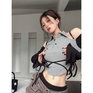 Show chest and waist straps with black and gray patchwork Polo neck off shoulder fake two long sleeves