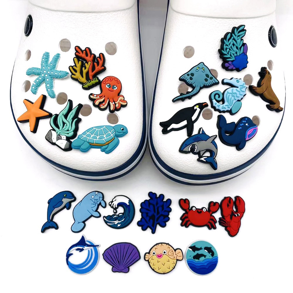 รองเท้าแตะ Crocs แต่งหัวเข็มขัด ลายการ์ตูนน่ารัก เหมาะกับของขวัญ สําหรับเด็กผู้ชาย