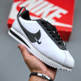 รองเท้าวิ่งจ๊อกกิ้ง Wmns Cortez Low Yin Yang White black Taiji Yin and Yang สีขาว และสีดํา FJ7870-101