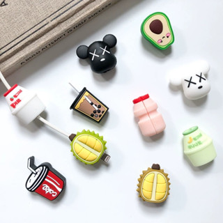 สายเคเบิลข้อมูล เคสป้องกัน ป้องกันการแตกหัก สายเคเบิลกัด สายชาร์จ หัวป้องกัน ตัวเมีย ซิลิโคน น่ารัก การ์ตูน เหมาะสําหรับ Apple Android Huawei vivo โทรศัพท์มือถือ เครื่องดื่มผลไม้น่ารักมาก iphone สร้างสรรค์