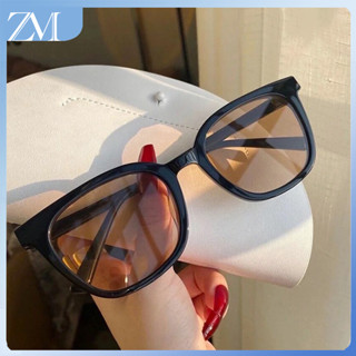 【ZM Glasses】แว่นตากันแดด ป้องกันรังสีอัลตร้าไวโอเลต สไตล์เกาหลีเรโทร แฟชั่นฤดูร้อน สําหรับผู้ชาย และผู้หญิง เรียบง่าย กรอบหนา 047