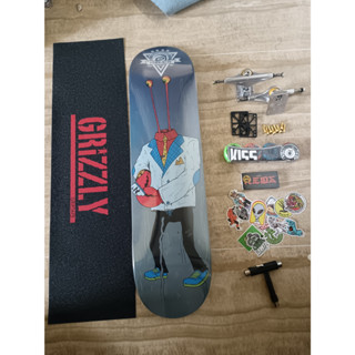 Gzuck สเก็ตบอร์ด ครบชุด kissone ล้อ โบนแบริ่ง grizzly griptape