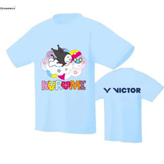 ใหม่ เสื้อยืดลําลอง แขนสั้น ระบายอากาศ ดูดซับเหงื่อได้ดี ลายการ์ตูน Victor Badminton Jersey Kulomi แห้งเร็ว เหมาะกับการเล่นกีฬา แฟชั่นฤดูร้อน สําหรับผู้ชาย และผู้หญิง 2023