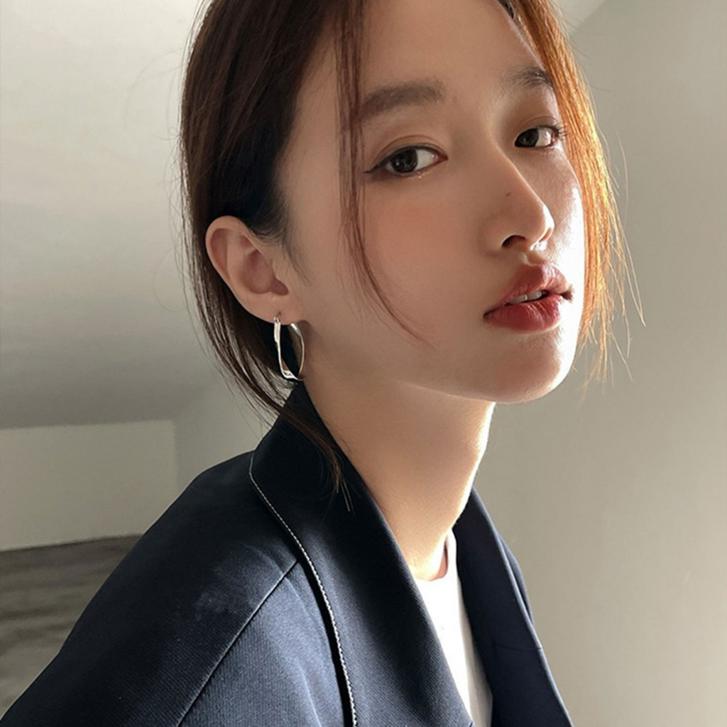 ต่างหูเงิน ทรงกลม ทรงวงรี เข้ากับทุกการแต่งกาย ระดับไฮเอนด์ สําหรับผู้หญิง