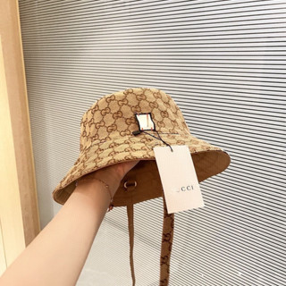 Guccis หมวกบักเก็ตแฟชั่น เข้ากับทุกการแต่งกาย สไตล์ใหม่ สําหรับเดินทาง