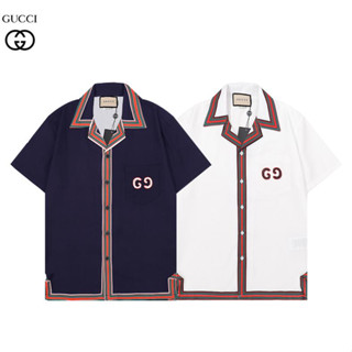 Gucc1 เสื้อเชิ้ตแขนสั้น ผ้าฝ้าย พิมพ์ลาย มีสไตล์ สําหรับทุกเพศ