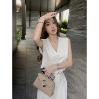 Sharon  Small Fragrance Style V-Neck Short Sleeveless Vest Casual Wide Leg Pants Two Piece Set in Stock·