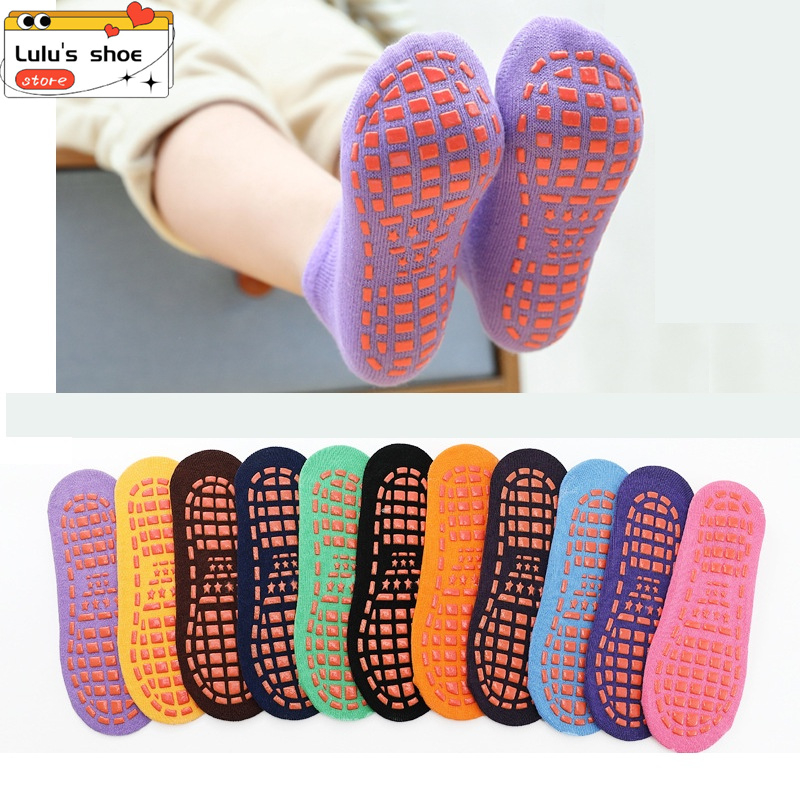 พร้อมส่ง ถุงเท้ายืดหยุ่น กันลื่น ระบายอากาศ สีพื้น สําหรับเด็กผู้หญิง และเด็กผู้ชาย 1 คู่ ใส่เล่นโยคะ ถุงเท้าพื้นยาง