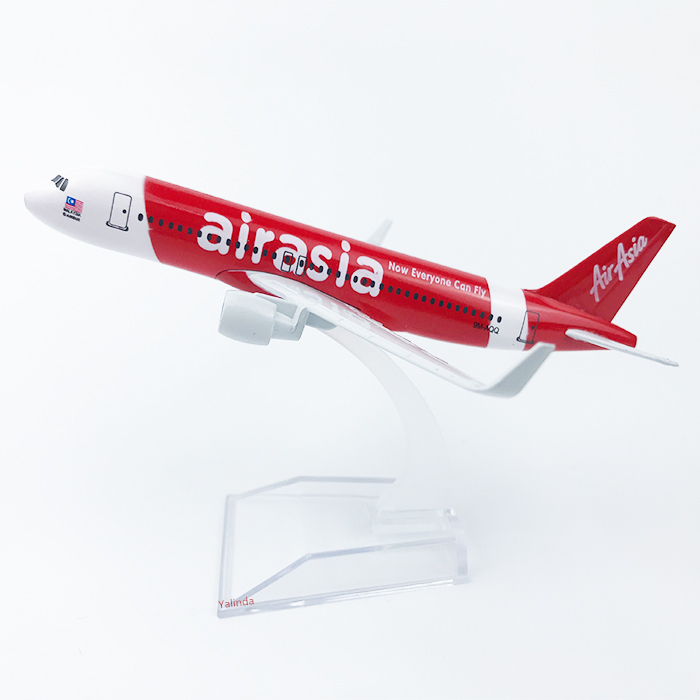 Yalinda Air Asia Now ทุกคนสามารถ Fly A320 16 ซม.ชุดเครื่องบินเด็กของเล่นวันเกิดเครื่องบินรุ่น
