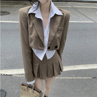 Cuff pleated shirt womens short top khaki suit retro jacketPleated skirt