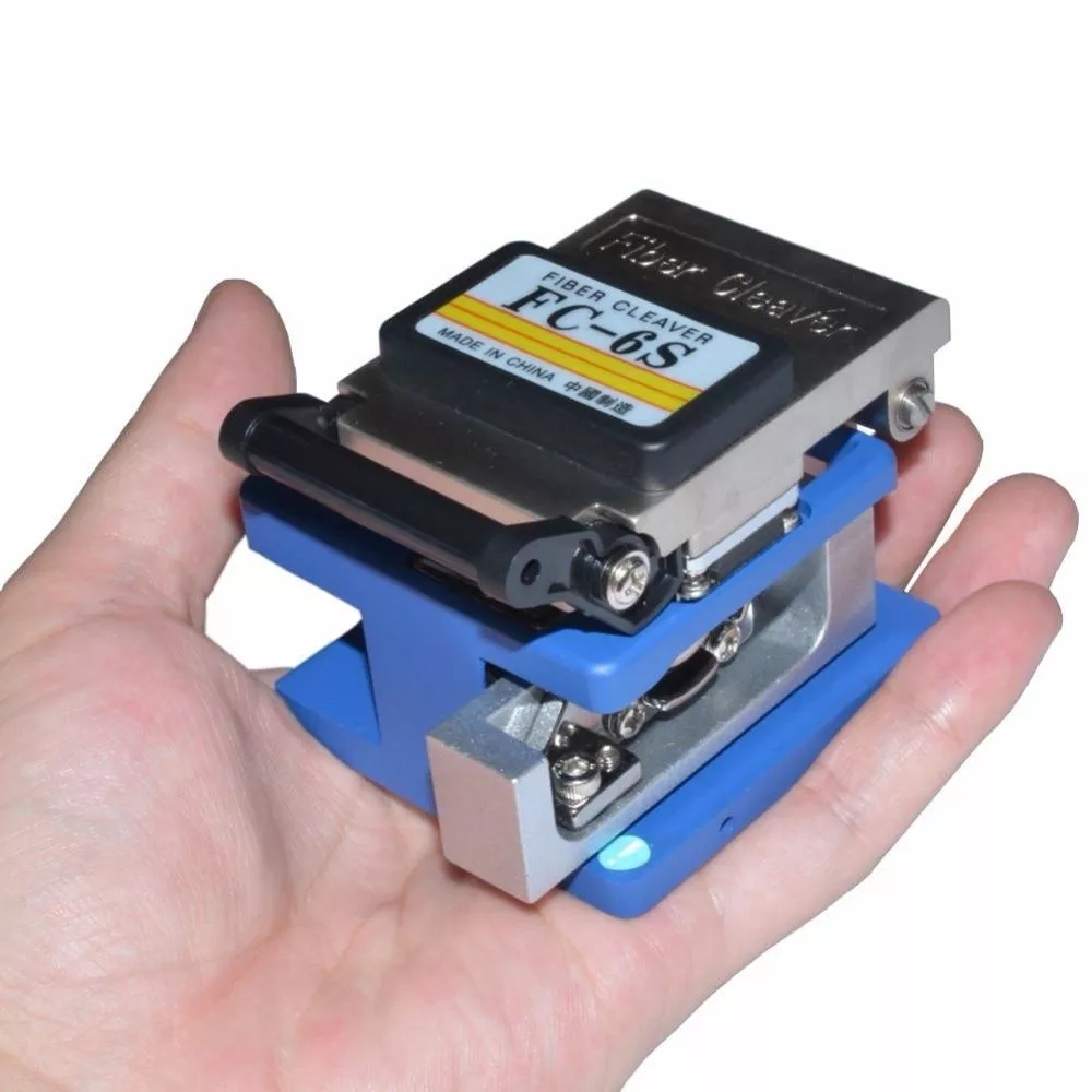 Optical Fiber Cleaver สําหรับ SUMITOMO 36000 Cleaves Coating เส้นผ่านศูนย์กลาง 250um - 900um ใช้ 12 