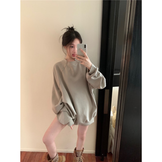 Solid color round neck sweater for women in autumn casual lazy bf style loose fitting pullover top oversize thin college T