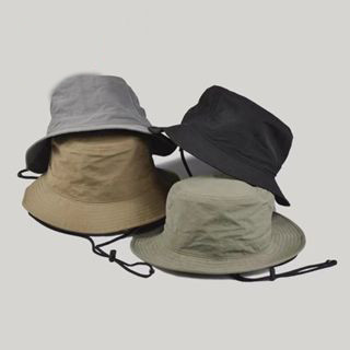 หมวกถังแห้งเร็วกันน้ำน้ำหนักเบาและระบายอากาศได้ Unisex พร้อมเชือกกันลม