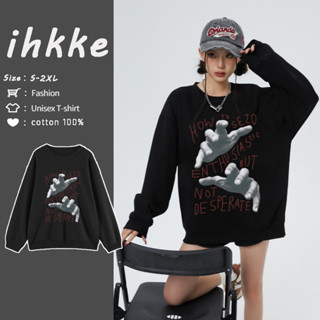 ihkke เสื้อกันหนาว คอกลม ทรงหลวม สีดํา สไตล์วินเทจ สตรีท อเมริกัน ไฮเอนด์ เหมาะกับฤดูใบไม้ร่วง และฤดูหนาว สําหรับผู้หญิง