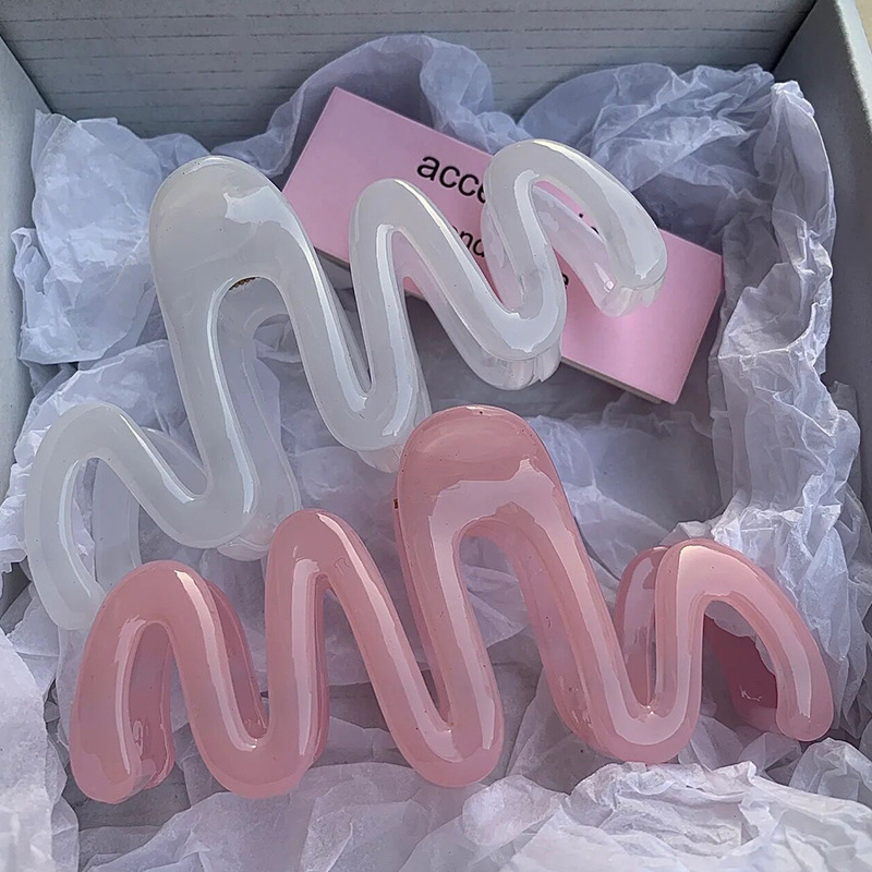 สีหยักเส้นกิ๊บสีครีมอะคริลิคขนาดใหญ่ ฮาริ ที่หนีบ ผู้หญิงกลับแฟชั่นเครื่องประดับผม