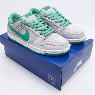 รองเท้าลําลอง Dunk Low Medusa สําหรับผู้ชาย 313170-030