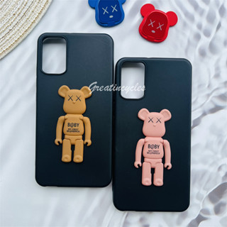 เคสโทรศัพท์มือถือ ซิลิโคน TPU ป้องกัน ปิดด้านหลัง ลายหมีโหด พร้อมขาตั้ง สําหรับ TCL 403 T431A T431D T431E T431Q T431U