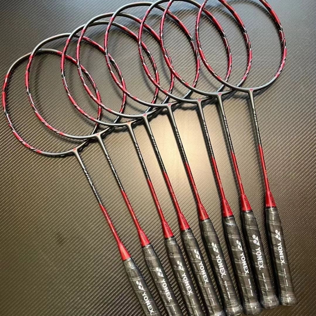 【จัดส่งในวันเดียวกัน】YONEX ไม้แบดมินตัน ARCSABER 11 PRO ไม้แบดมินตันพิเศษสำหรับแชมป์โลก Zheng Si Wei ARC-11pro 4UG5 Free String Bag Grip บูสเตอร์