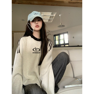 Millennium Three Bars Retro Contrast Color Pullover Sweater for Women Wearing Loose Coat
